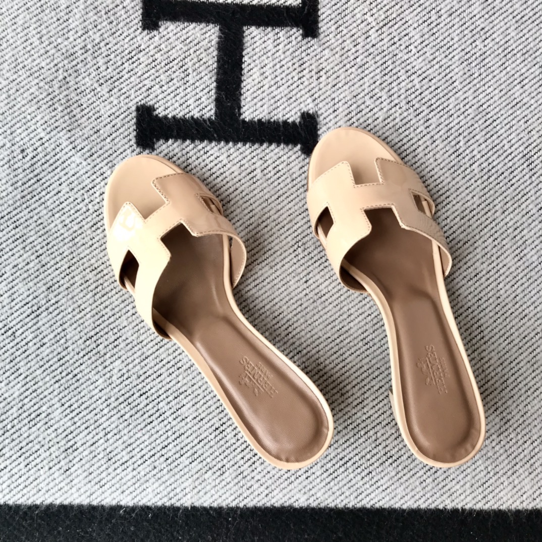 에르메스 올수공 오아시스 슬리퍼 샌들 페이던트 15